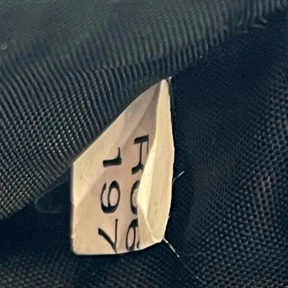 Marc Jacobs Black Leather Wallet Gold Hardware Multi Pocket Zip - Picture 5 of 15